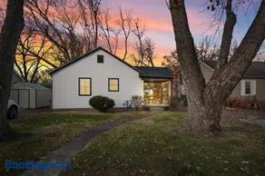 Urban Oasis Cozy Home Near Downtown with Game Room and Firepit - Image 2