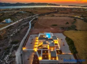 Villa Deep Blue in Paros - Image 2