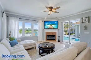 Sunny Palms - Image 1