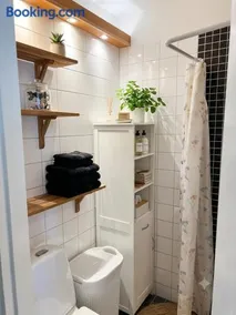 New Luxurious Cozy Furnished Apartment - Image 3