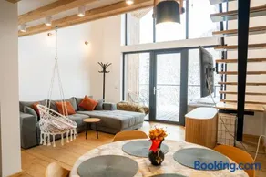 Leaf Loft Chalet - Image 2