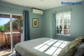 Relaxing Home With SF Bay View - Image 3