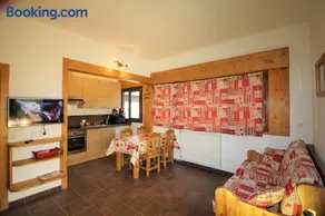 Chalet De La Tour - entièrement rénové et confortable MAE-3503 - Image 3