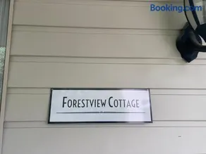Emerald Creek Cottages - Image 2