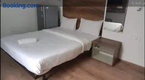 Shanti Guest House By WB Inn - Image 4
