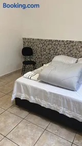 Suíte aconchegante com garagem - Image 4