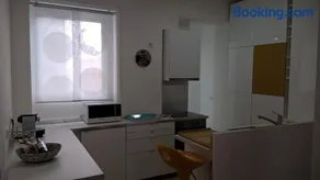 Alex Home - Image 3