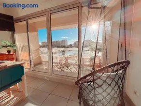 T2 au calme avec vue sur le port, Clim et Wifi - Image 2