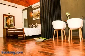 Eden Studio Apartments - 1 - Image 2