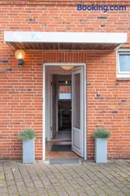 Ferienwohnung im Herzen von Itzehoe mit eigenem Eingang - Image 1
