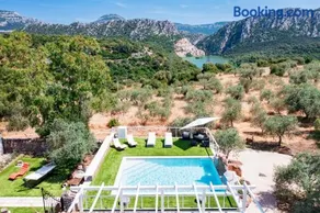 Casa sul lago private heated pool - Image 1