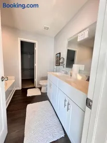 Jeneffer's Home - Image 2
