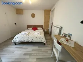 Camera Enaj - Image 1