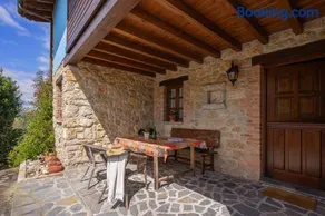 Agradable casa vacacional totalmente equipada con barbacoa, jardín y terraza | Vistas al jardín - Image 2