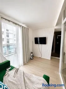 AMIRAH'S PLACE 1BEDROOM UNIt - Image 2