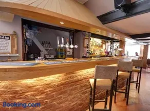 The Wheatsheaf Inn - Image 4