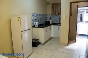 Palace Lodge Pinetown - Image 2