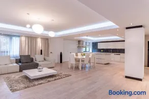 Luxury Apartment Herastrau Nord- 240 sqm - Spa, Pool & Gym Access - Image 2