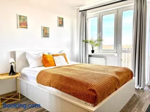 Big City Life Apartment - Image 1
