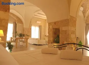Stylish & Romantic Loft in the heart of Salento - Image 1