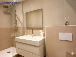 Appartement avec jacuzzi et vue sur Pyramide - Image 5