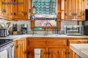 Cozy 3B2Ba Home with huge backyard and Gym - Image 4