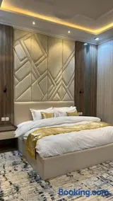 Home Lea Hotel Apartments - Image 4