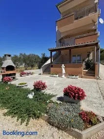 Apartment Alena - Image 2
