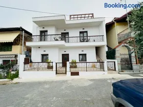 Yulia Luxury Apartments - Image 3