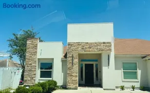 Luxury Home in Mission - Image 2
