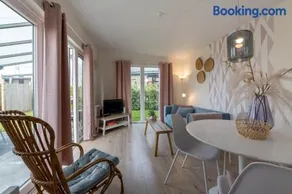 Leuk ingericht chalet in Zeeland - VP079 - Image 3
