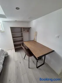 Chambre avec espace de vie climatisé & indépendant - Image 3