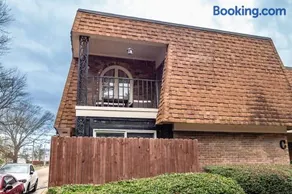 Little Jxn Condo 5 min from Highland Village - Image 1