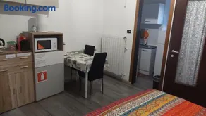 Affittibreviferrera Monolocale Ferrera 15 minuti da RHO Fiera e da Milano San Siro - Image 3