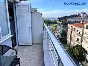 BERKMULLER Host - Image 2