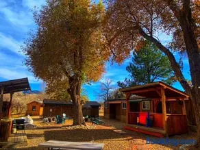 Quiet Motel Room on Ark River - 2 beds - 15 min to Salida - Image 2