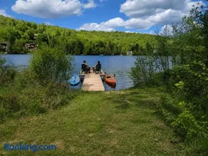 Chalet du lac avec SPA privé, wifi, BBQ et SUP - Image 2