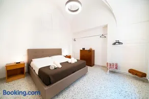 La Fontana di Via Roma ,Casaurea Apartment, Centro-AC - Image 1