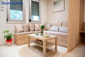 Ioannina Amazing Deluxe Apartment - Image 3