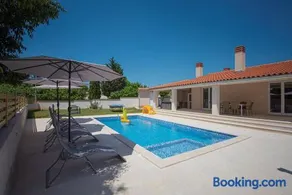 Villa Lu - Image 1