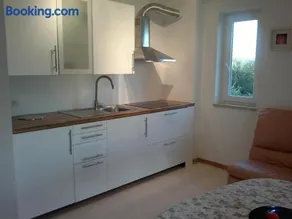 Nice place with pool - Image 3