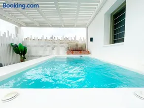 Joelia Suites in Naousa Paros with private jacuzzi! - Image 3