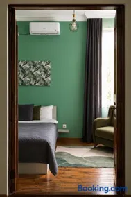 Green bunny ArtHouse - Image 1