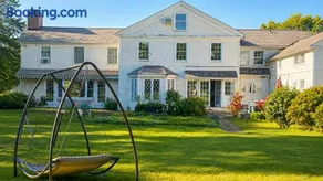 6BR Easton House with Pool, Hot Tub & Big Yard - Image 4