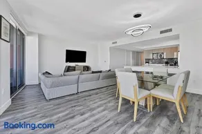 Three-Bedroom Beachwalk Resort Apartment - Image 2