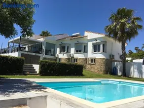 Torreguadiaro Villa - 2 mins walk from the bars and restaurants - Image 1