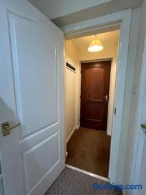 Uddy Howard court comfy professional space - Image 5