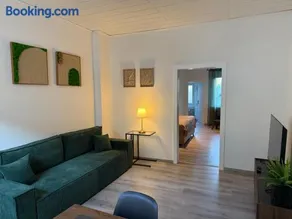 Gemütliche 2-Zimmer im Erdgeschoss mit guter Anbindung - Image 1