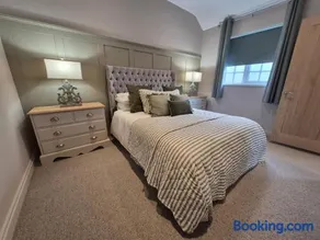 The Studio at Chequers - Newly Renovated Luxury Studio - Image 2