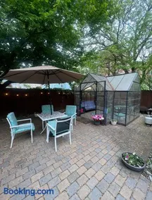 Hudson Guest House - Image 5